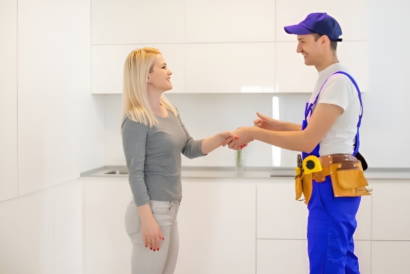 Buld-in Microwave Repair in Rolling Meadows, IL: Storm-Season Troubleshooting and Care Tips